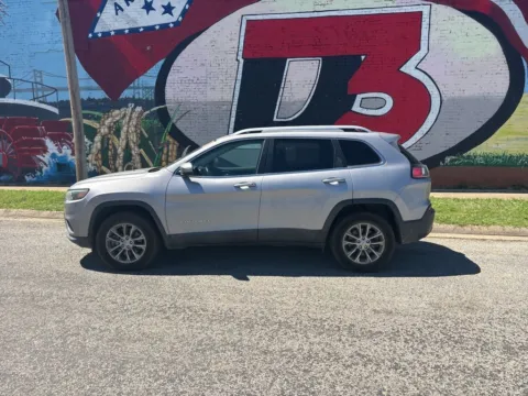 Another view of 2019 Jeep Cherokee Latitude Plus for sale in Des Arc, AR at D3 Auto Sales - Des Arc, AR