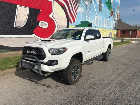 Photos of 2017 Toyota Tacoma TRD Sport for sale in Des Arc, AR at D3 Auto Sales - Des Arc, AR