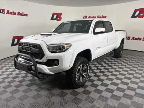Photos of 2017 Toyota Tacoma TRD Sport for sale in Des Arc, AR at D3 Auto Sales - Des Arc, AR