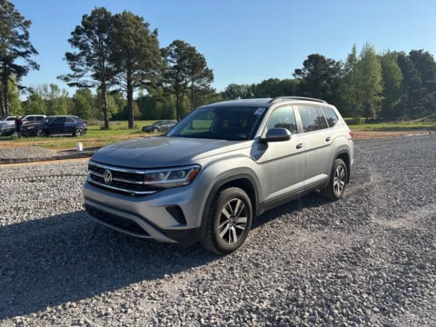 Photos of 2022 Volkswagen Atlas 2.0T SE for sale in Des Arc, AR at D3 Auto Sales - Des Arc, AR