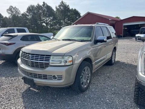 Photos of 2007 Lincoln Navigator for sale in Des Arc, AR at D3 Auto Sales - Des Arc, AR