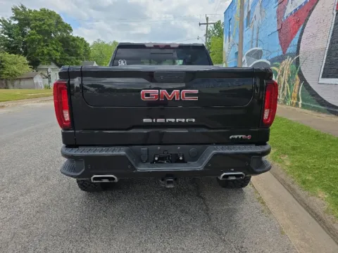 More photos of 2022 GMC Sierra 1500 Limited AT4 at D3 Auto Sales - Des Arc, AR, AR
