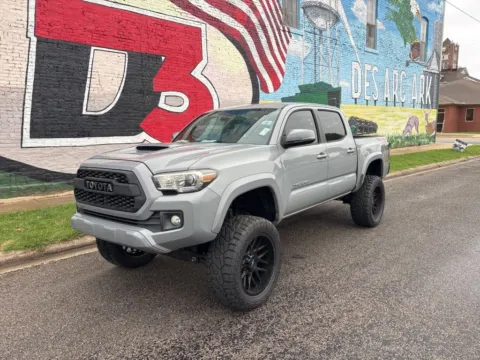 Photos of 2018 Toyota Tacoma TRD Sport for sale in Des Arc, AR at D3 Auto Sales - Des Arc, AR