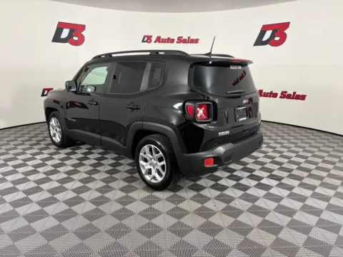More photos of 2018 Jeep Renegade Latitude at D3 Auto Sales - Des Arc, AR, AR