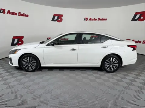 Another view of 2024 Nissan Altima 2.5 SV for sale in Des Arc, AR at D3 Auto Sales - Des Arc, AR