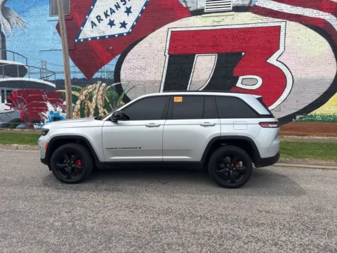 Another view of 2025 Jeep Grand Cherokee Limited for sale in Des Arc, AR at D3 Auto Sales - Des Arc, AR