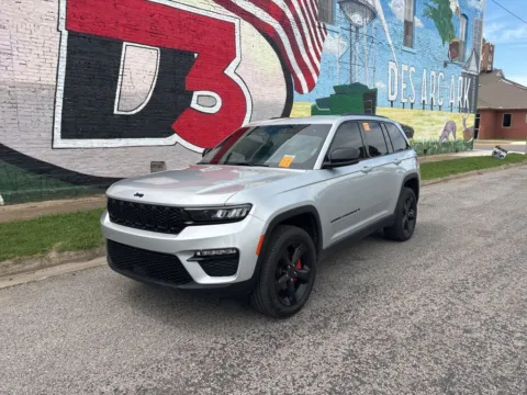 Photos of 2025 Jeep Grand Cherokee Limited for sale in Des Arc, AR at D3 Auto Sales - Des Arc, AR