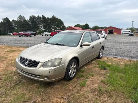 Another view of 2005 Nissan Altima 2.5 S for sale in Des Arc, AR at D3 Auto Sales - Des Arc, AR