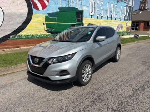 Photos of 2020 Nissan Rogue Sport S for sale in Des Arc, AR at D3 Auto Sales - Des Arc, AR