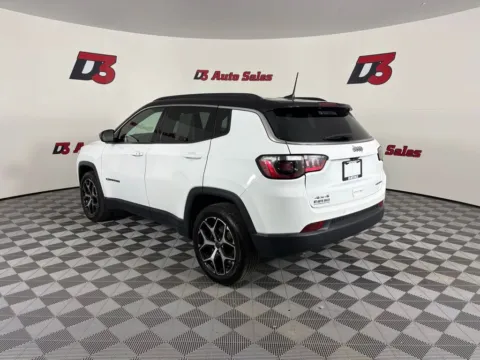 More photos of 2025 Jeep Compass Limited at D3 Auto Sales - Des Arc, AR, AR