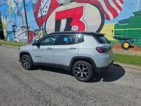 More photos of 2025 Jeep Compass Limited at D3 Auto Sales - Des Arc, AR, AR