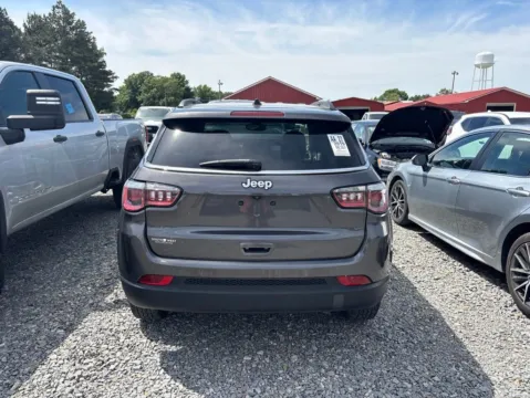 More photos of 2019 Jeep Compass Latitude at D3 Auto Sales - Des Arc, AR, AR