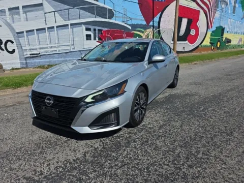 Photos of 2023 Nissan Altima 2.5 SV for sale in Des Arc, AR at D3 Auto Sales - Des Arc, AR