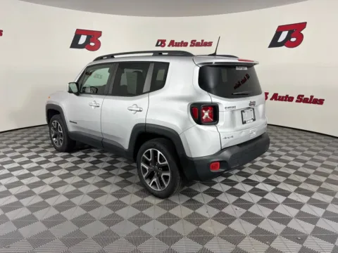 More photos of 2018 Jeep Renegade Latitude at D3 Auto Sales - Des Arc, AR, AR