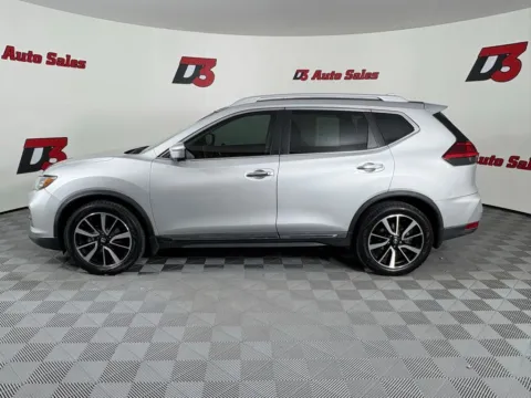 Another view of 2017 Nissan Rogue SL for sale in Des Arc, AR at D3 Auto Sales - Des Arc, AR