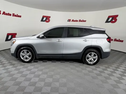 Another view of 2022 GMC Terrain SLE for sale in Des Arc, AR at D3 Auto Sales - Des Arc, AR