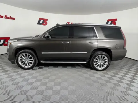 Another view of 2020 Cadillac Escalade Luxury for sale in Des Arc, AR at D3 Auto Sales - Des Arc, AR
