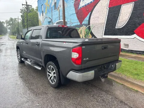 More photos of 2018 Toyota Tundra SR5 at D3 Auto Sales - Des Arc, AR, AR