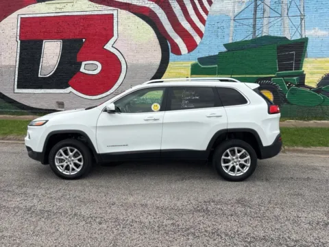 Another view of 2017 Jeep Cherokee Limited for sale in Des Arc, AR at D3 Auto Sales - Des Arc, AR
