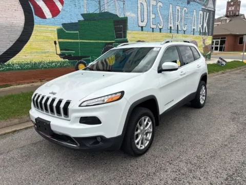 Photos of 2017 Jeep Cherokee Limited for sale in Des Arc, AR at D3 Auto Sales - Des Arc, AR