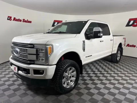 Photos of 2017 Ford F-250SD Platinum for sale in Des Arc, AR at D3 Auto Sales - Des Arc, AR
