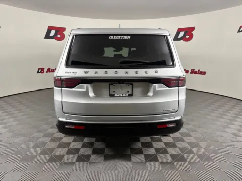 More photos of 2023 Jeep Wagoneer L Series II at D3 Auto Sales - Des Arc, AR, AR