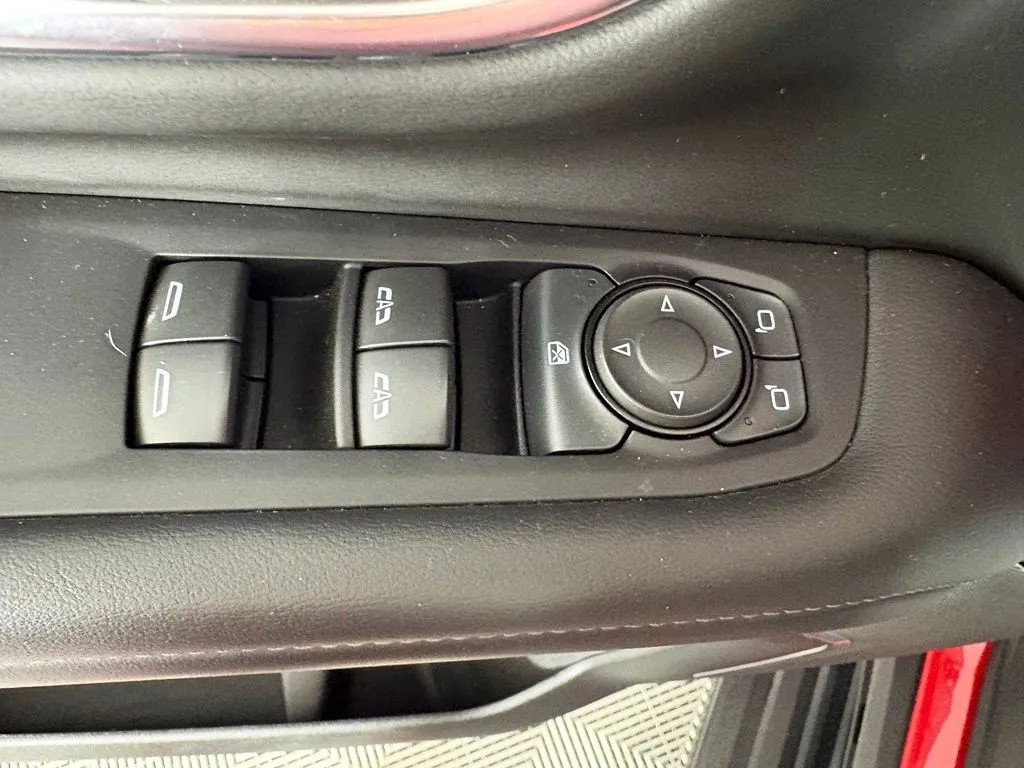 Chevrolet Tahoe photo 14