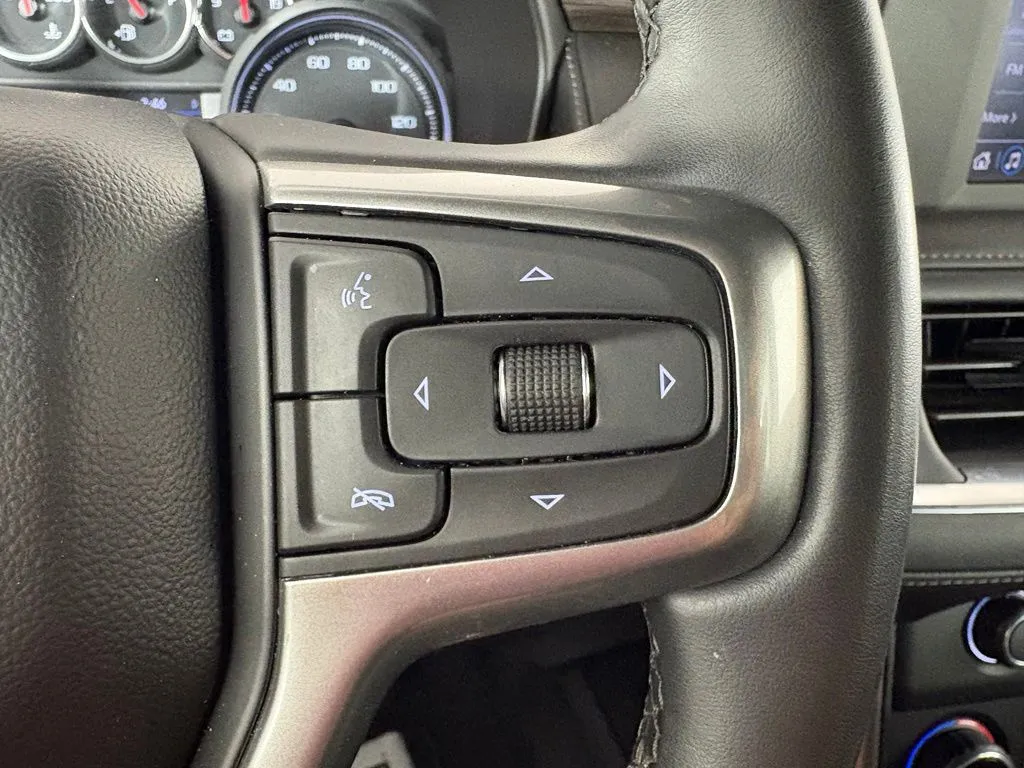 Chevrolet Tahoe photo 20