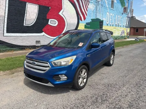 Photos of 2018 Ford Escape SE for sale in Des Arc, AR at D3 Auto Sales - Des Arc, AR