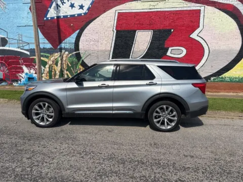 Another view of 2021 Ford Explorer Platinum for sale in Des Arc, AR at D3 Auto Sales - Des Arc, AR