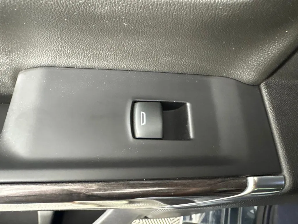 Chevrolet Silverado photo 48