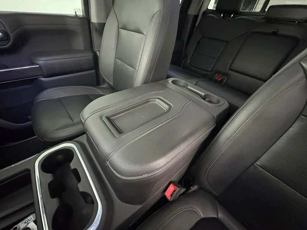 Chevrolet Silverado photo 36
