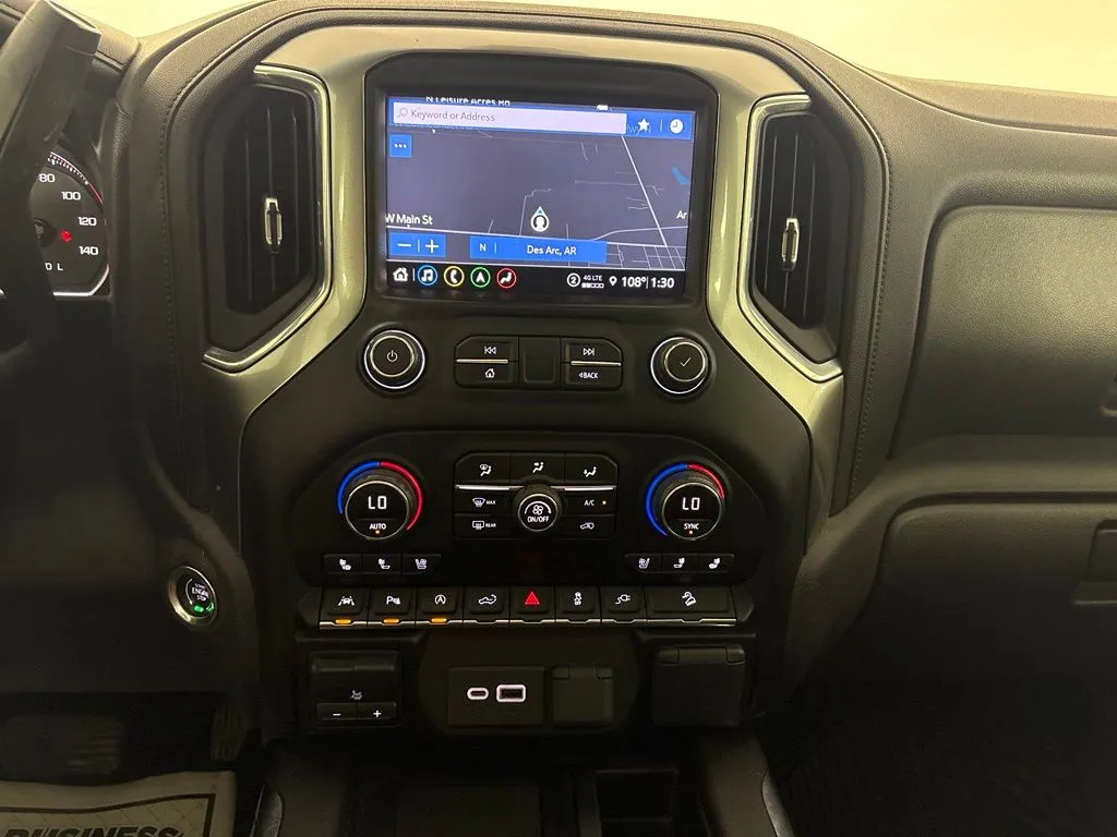 Chevrolet Silverado photo 29