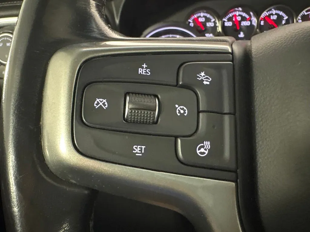 Chevrolet Silverado photo 26