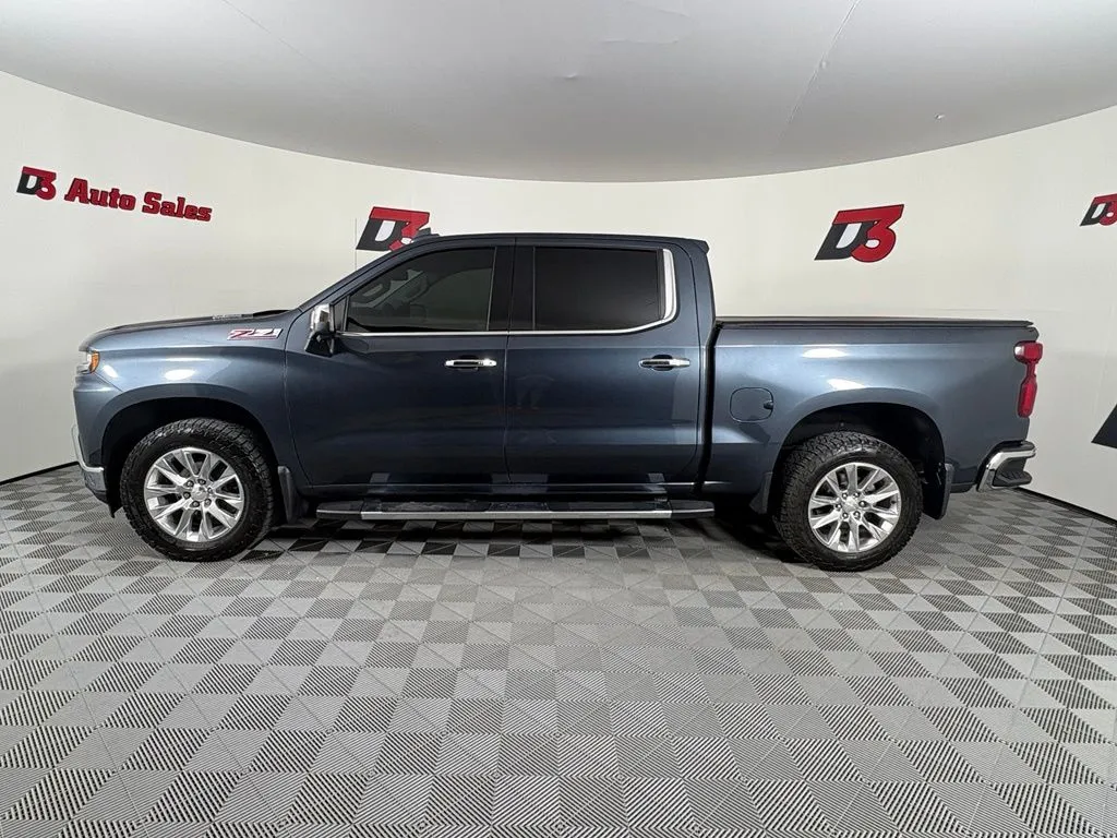Chevrolet Silverado photo 3