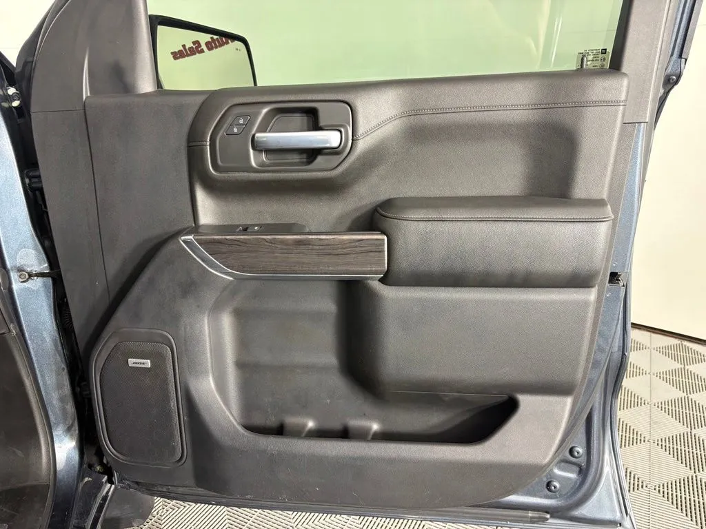 Chevrolet Silverado photo 41