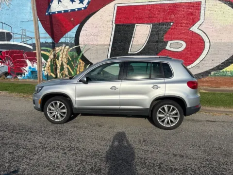 Another view of 2016 Volkswagen Tiguan SE for sale in Des Arc, AR at D3 Auto Sales - Des Arc, AR
