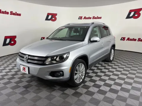 Photos of 2016 Volkswagen Tiguan SE for sale in Des Arc, AR at D3 Auto Sales - Des Arc, AR