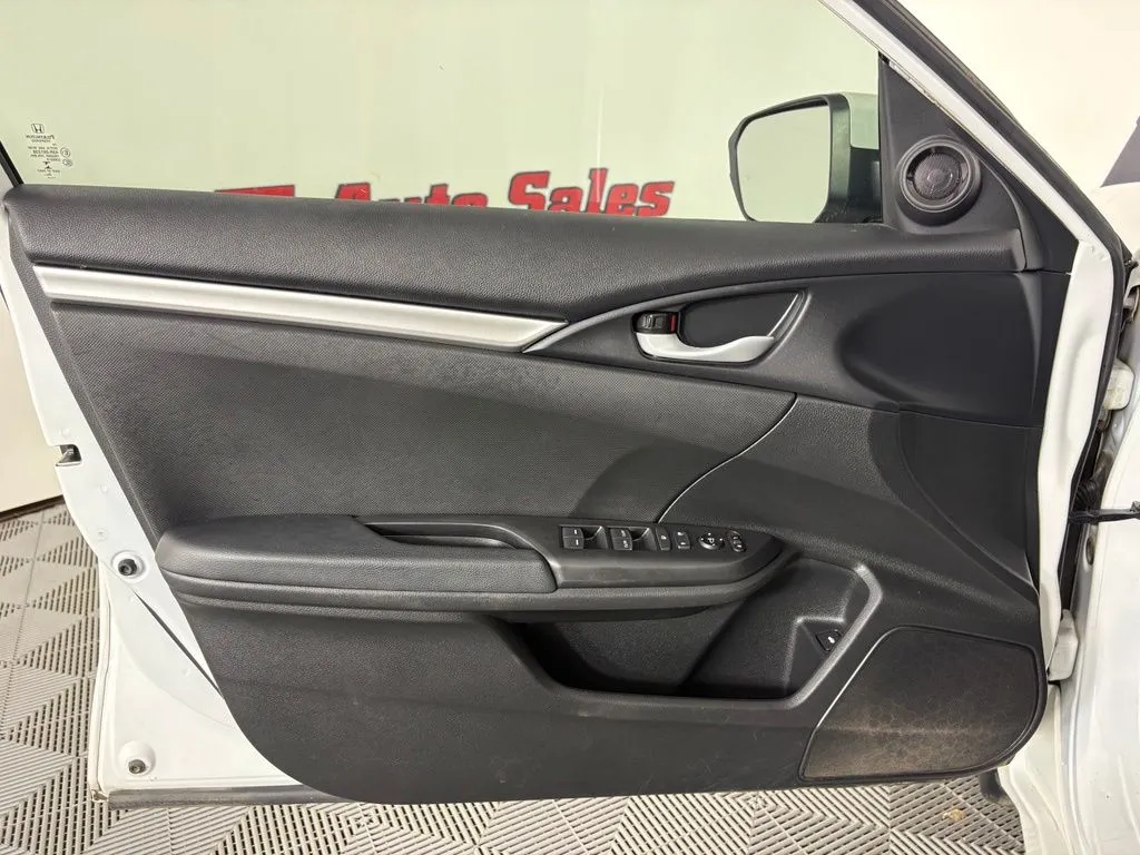 Honda Civic photo 12