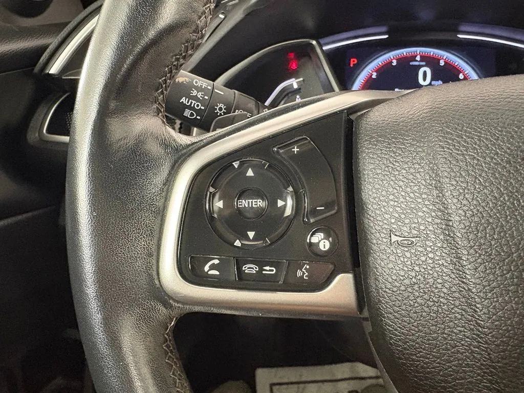 Honda Civic photo 17