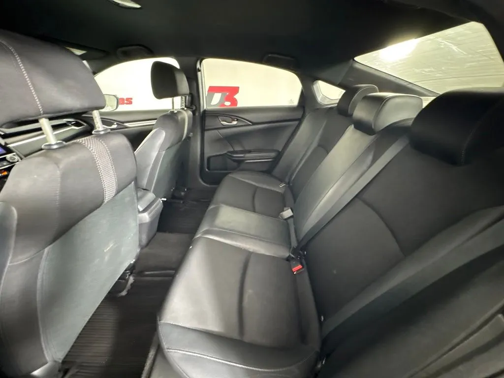 Honda Civic photo 35