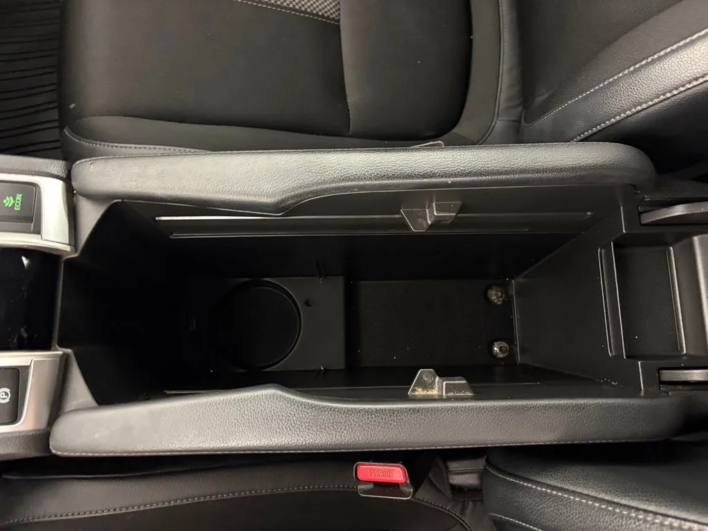 Honda Civic photo 28