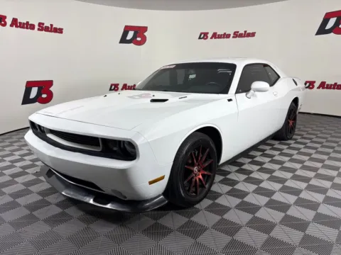 Photos of 2014 Dodge Challenger R/T for sale in Des Arc, AR at D3 Auto Sales - Des Arc, AR