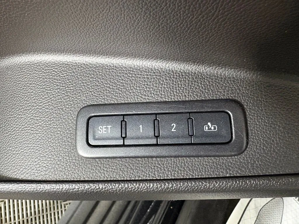 Chevrolet Tahoe photo 15