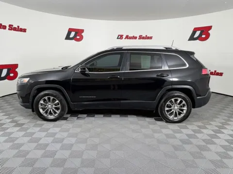 Another view of 2019 Jeep Cherokee Latitude Plus for sale in Des Arc, AR at D3 Auto Sales - Des Arc, AR