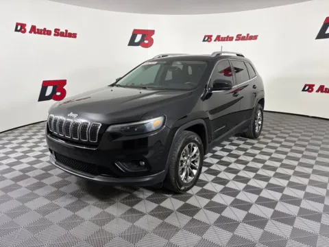 Photos of 2019 Jeep Cherokee Latitude Plus for sale in Des Arc, AR at D3 Auto Sales - Des Arc, AR