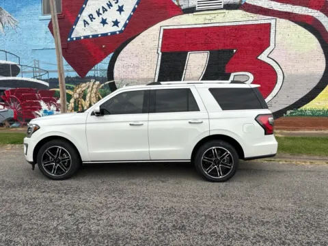 Another view of 2020 Ford Expedition Limited for sale in Des Arc, AR at D3 Auto Sales - Des Arc, AR