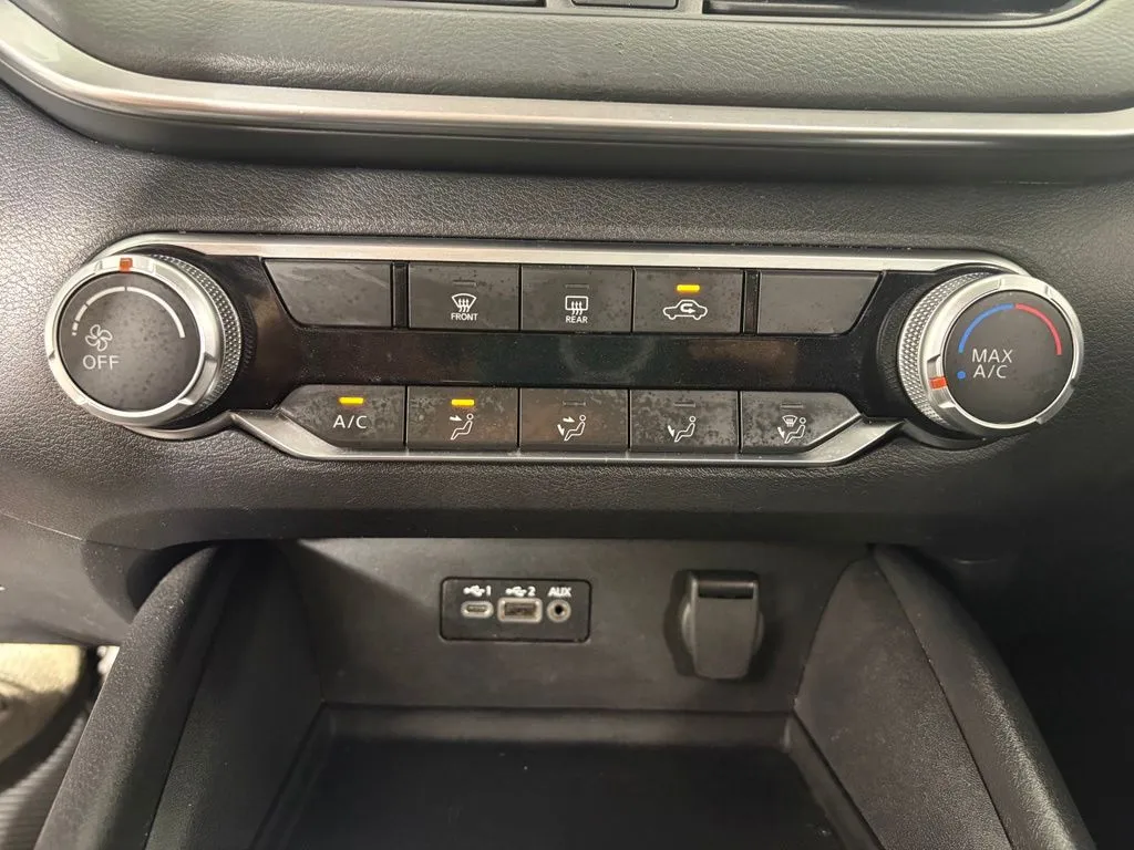 Nissan Altima photo 25