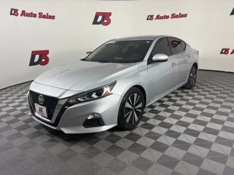 Photos of 2022 Nissan Altima 2.5 SV for sale in Des Arc, AR at D3 Auto Sales - Des Arc, AR