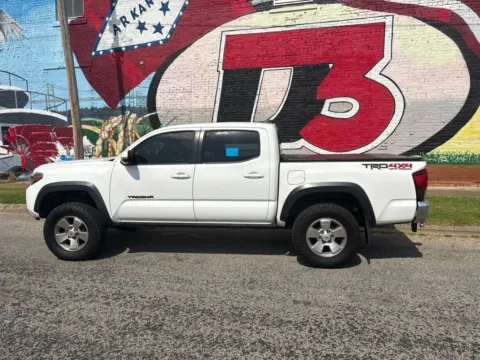 Another view of 2019 Toyota Tacoma TRD Off-Road for sale in Des Arc, AR at D3 Auto Sales - Des Arc, AR